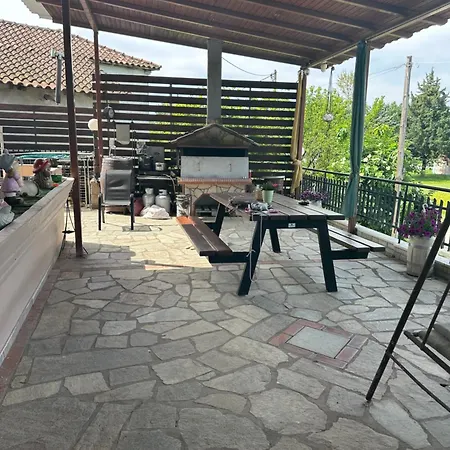 Schoene In Trikala Grichenland Apartman *